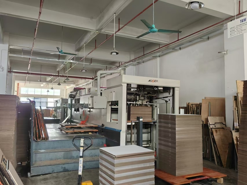 International T&W Enterprise Limited สายการผลิตของผู้ผลิต